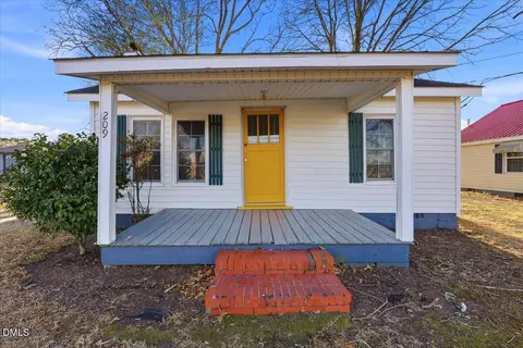 Exterior - 209 Price St, Selma, NC 27576 photo 3 of 5