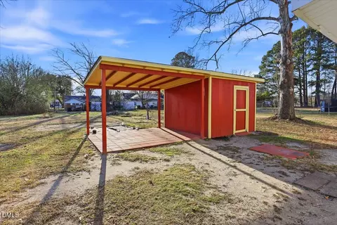Exterior - 209 Price St, Selma, NC 27576 photo 4 of 5