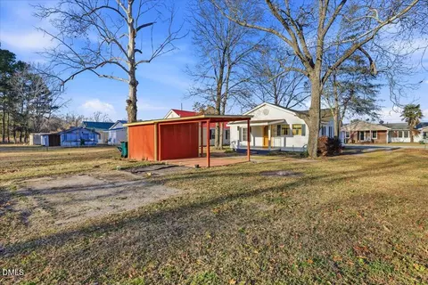 Exterior - 209 Price St, Selma, NC 27576 photo 5 of 5