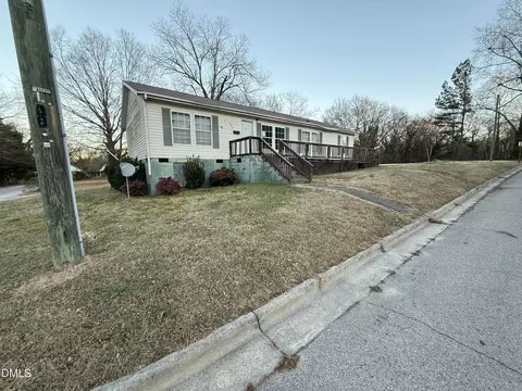 603 Arch St, Henderson, NC 27536