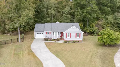 7 Neptune Ct, Durham, NC 27712