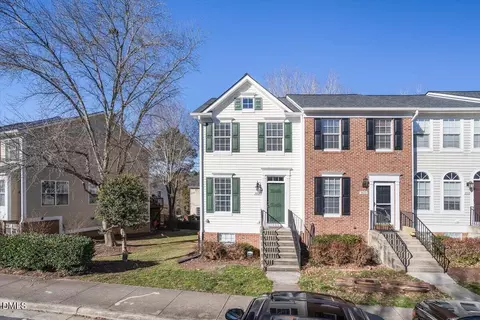 5531 Crabtree Park Ct, Raleigh, NC 27612