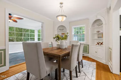 Dining - 406 E Markham Ave, Durham, NC 27701 photo 4 of 4
