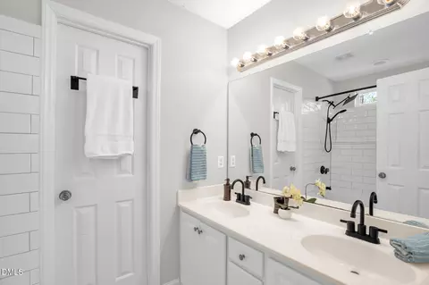 Bath - 2206 Curtis St, Durham, NC 27707 photo 1 of 2