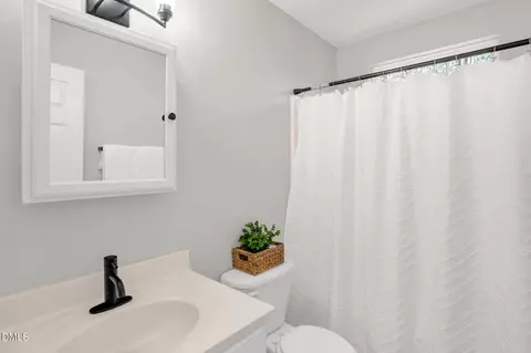 Bath - 2206 Curtis St, Durham, NC 27707 photo 2 of 2