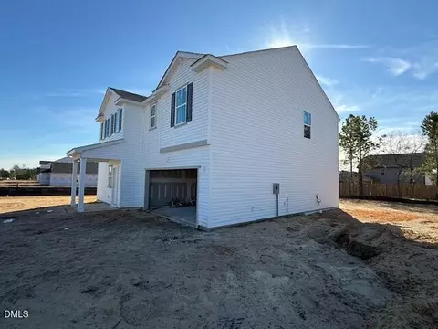 15 Utah Ct, Spring Lake, NC 28390 photo 2