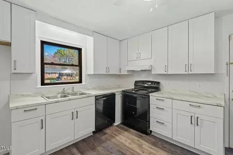 12 Dauphine Pl, Durham, NC 27707