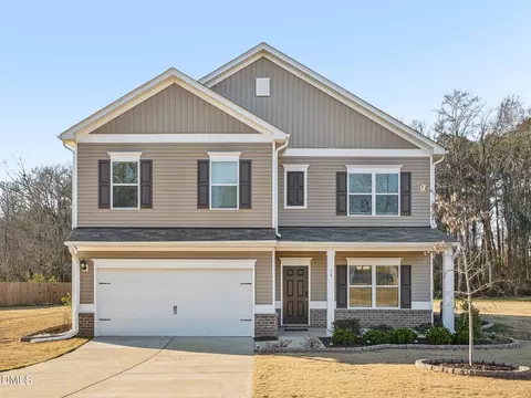 78 Oriental St, Angier, NC 27501