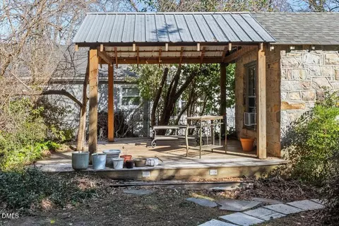 Exterior - 212 Brooks Ave, Raleigh, NC 27607 photo 5 of 6