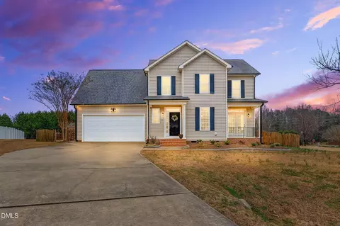 34 Summer Ridge Ct, Willow Spring, NC 27592