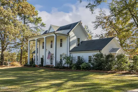 129 Kipling Rd, Fuquay Varina, NC 27526