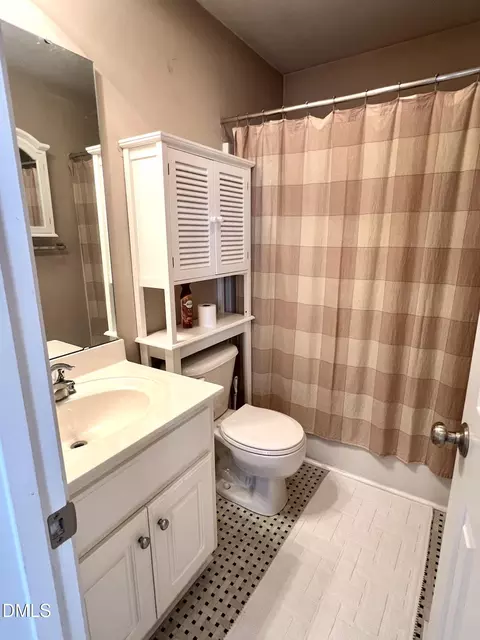 Bath - 99 Galaxy Dr, Garner, NC 27529 photo 3 of 3