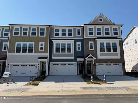 10033 Secluded Garden Dr #160, Apex, NC 27523