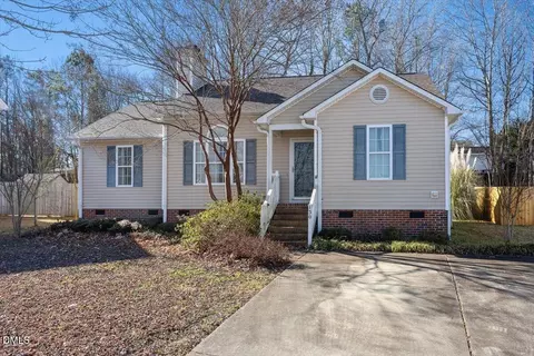 130 Muirfield Ridge Dr, Garner, NC 27529