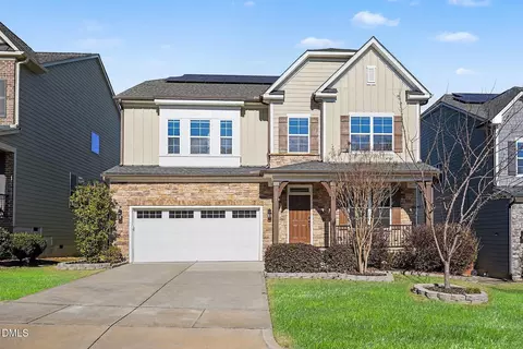 517 Henmore Brook Dr, Cary, NC 27519