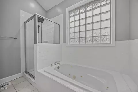 Bath - 3906 Old Stage Rd S, Erwin, NC 28339 photo 3 of 4