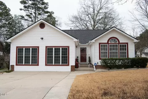 6900 Glenroy Ct, Raleigh, NC 27616
