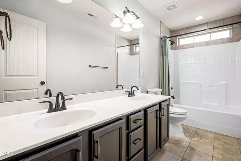 Bath - 86 Sharpstone Ln, Clayton, NC 27527 photo 3 of 3