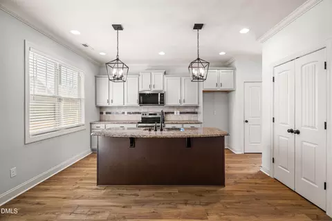Entry Way - 86 Sharpstone Ln, Clayton, NC 27527 photo 4 of 7