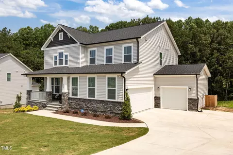 232 Duncan Creek Dr, Lillington, NC 27546