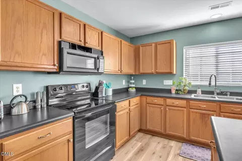 3702 Turquoise Dr, Durham, NC 27703 photo 8