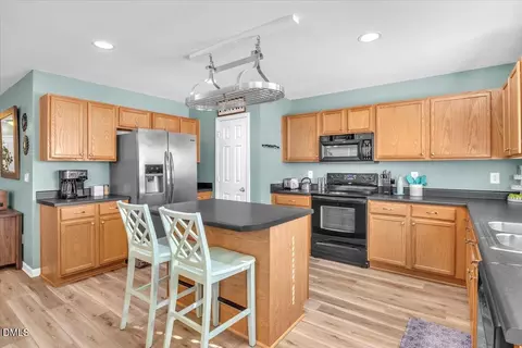 3702 Turquoise Dr, Durham, NC 27703 photo 7