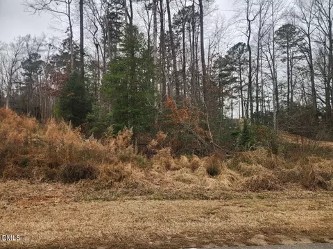 316 Shawnee Dr, Louisburg, NC 27549