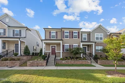 17 Rambler Ln, Durham, NC 27703 photo 2