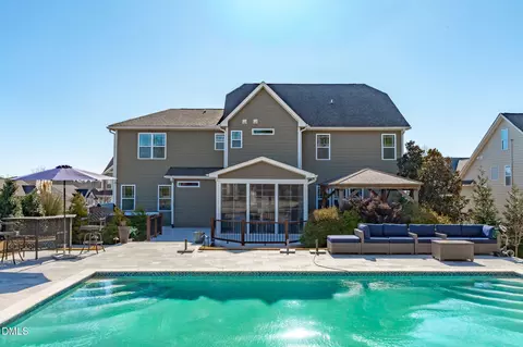 6628 Chevalier Ln, Holly Springs, NC 27540