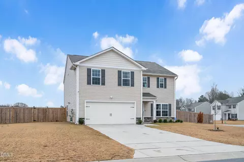 107 Garden Row Ln, Clayton, NC 27520