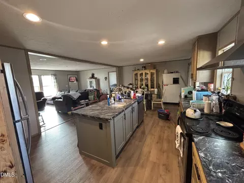 Kitchen - 2201 Trent Cir, Deep Run, NC 28525 photo 3 of 3