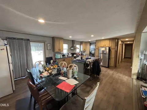 Kitchen - 2201 Trent Cir, Deep Run, NC 28525 photo 2 of 3