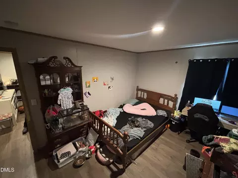 Bedroom - 2201 Trent Cir, Deep Run, NC 28525 photo 6 of 8