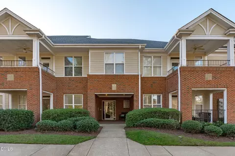 215 Savannah Ridge Rd, Holly Springs, NC 27540