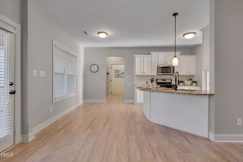 Entry Way - 92 Dandy Flush Ct, Garner, NC 27529 photo 4 of 9