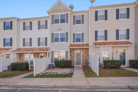 2210 Raven Rd #106, Raleigh, NC 27614