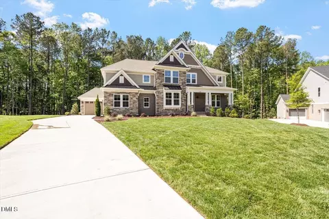 136 Ogden Cir, Clayton, NC 27527