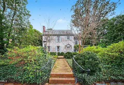 208 Hempstead Pl, Charlotte, NC 28207