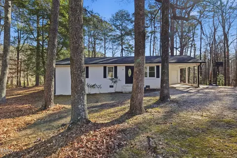 1405 Carroll Heights Rd, Zebulon, NC 27597