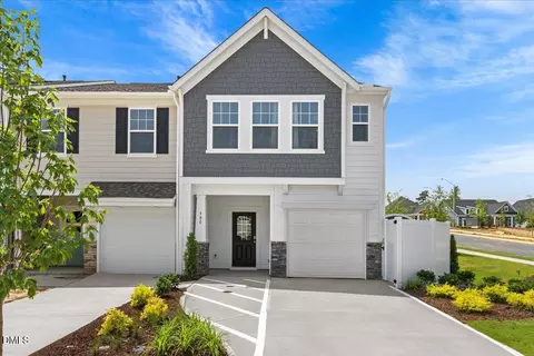 931 Kensley Grove Ln # 37, Fuquay Varina, NC 27526