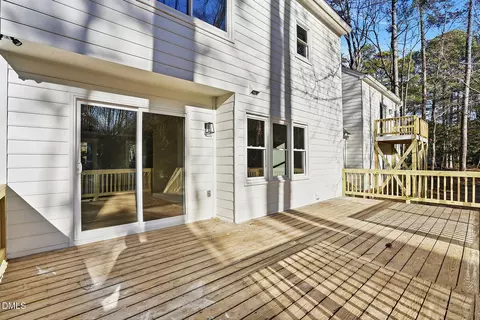 2600 New Oxford Dr, Apex, NC 27539