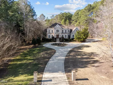 12117 Ballybrook Ct, Raleigh, NC 27614