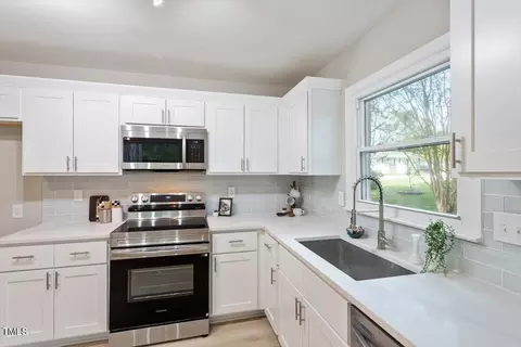 Kitchen - 507 Forest Ridge Rd, Garner, NC 27529 photo 6 of 6