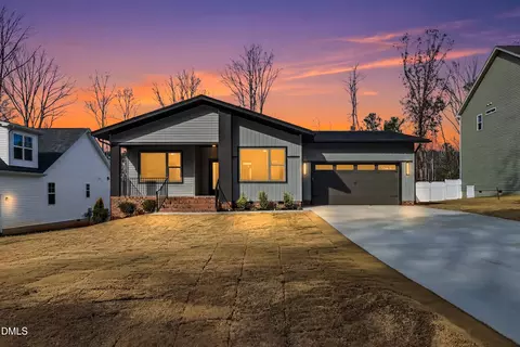113 Ottawa Dr, Louisburg, NC 27549