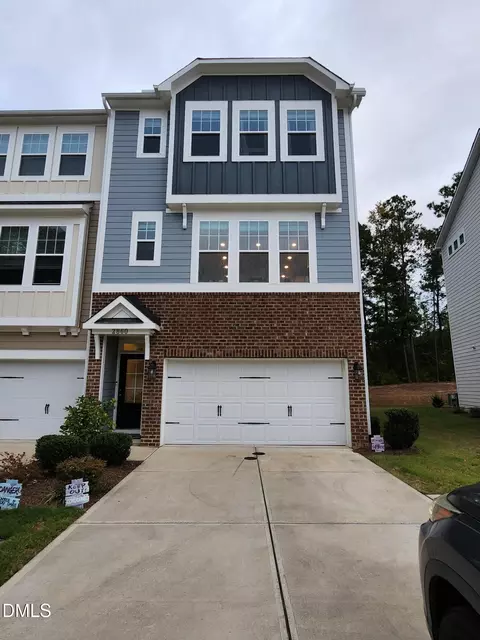 2860 Hunter Woods Dr, Apex, NC 27502