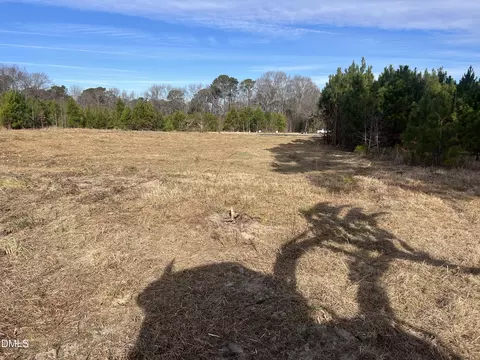 27 Woods Hill Lane Rd, Benson, NC 27504