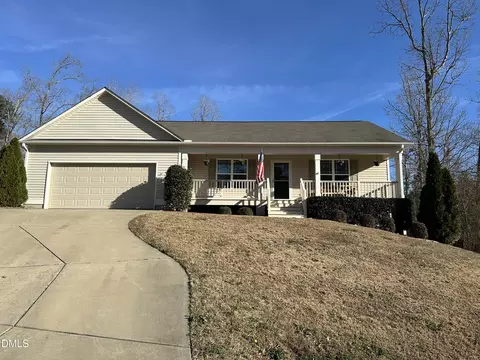 205 Cherryhill Dr, Four Oaks, NC 27524