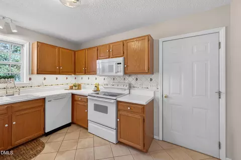 Kitchen - 11 Hemlock Ct, Angier, NC 27501 photo 3 of 3