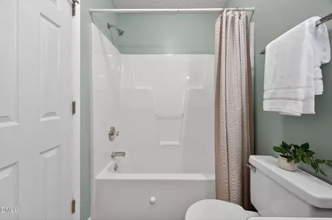 Bath - 11 Hemlock Ct, Angier, NC 27501 photo 4 of 4