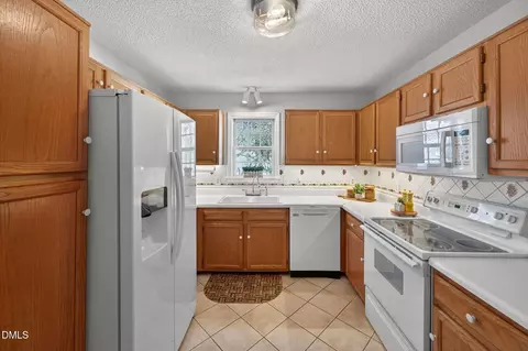 Kitchen - 11 Hemlock Ct, Angier, NC 27501 photo 2 of 3